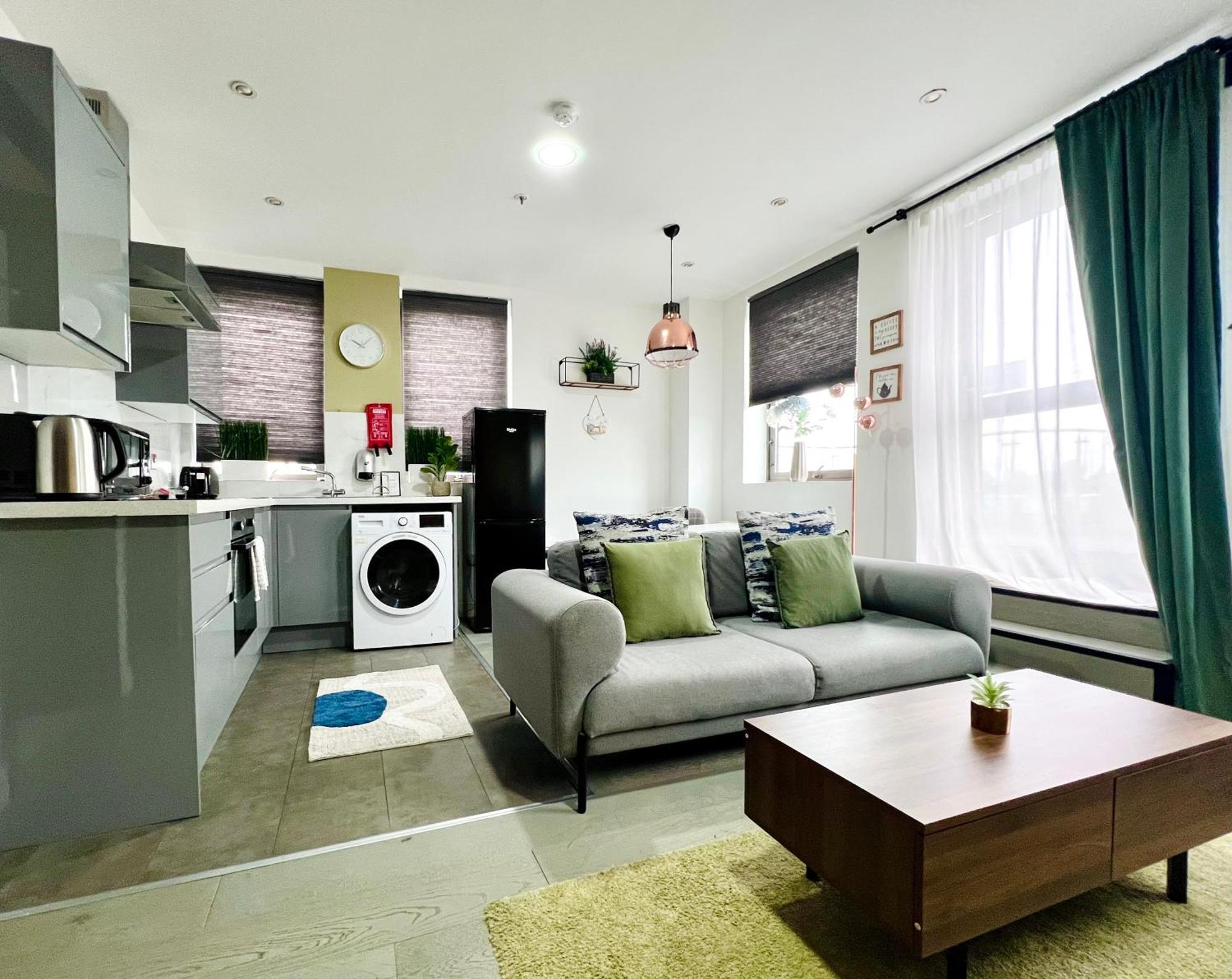 Naps Inn เบอร์มิงแฮม ภายนอก รูปภาพ